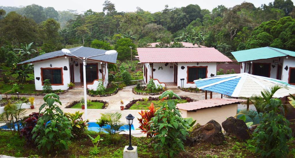 Piedras Blancas Lodge Puerto Ayora  Extérieur photo